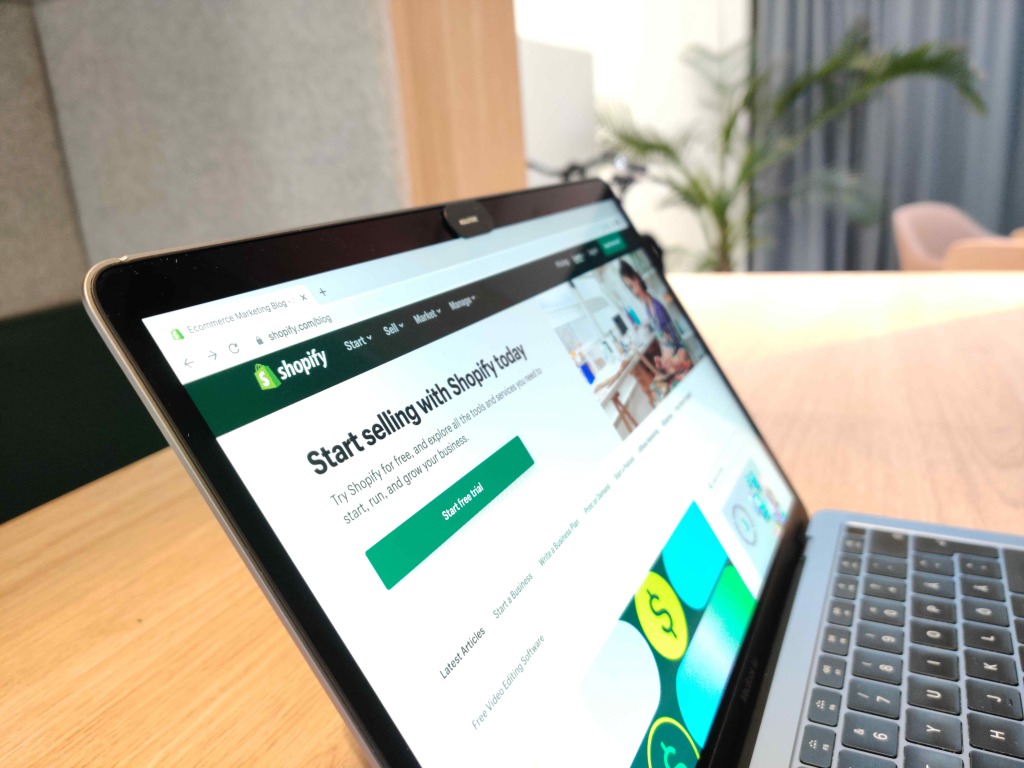 Accept Crypto on Shopify: A Step-by-Step Guide for Merchants