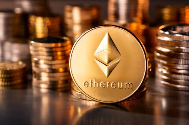 Ethereum Reclaims Key Support At $1,574, Here's The Next Price Target