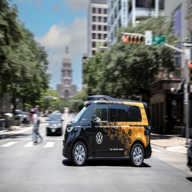 Volkswagen Taps Solana-Based DePIN Project Hivemapper's Bee Maps for Driverless Data